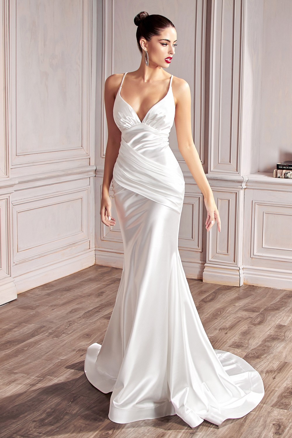 Stunning Satin Off-White Sweetheart Neckline Bride Dress