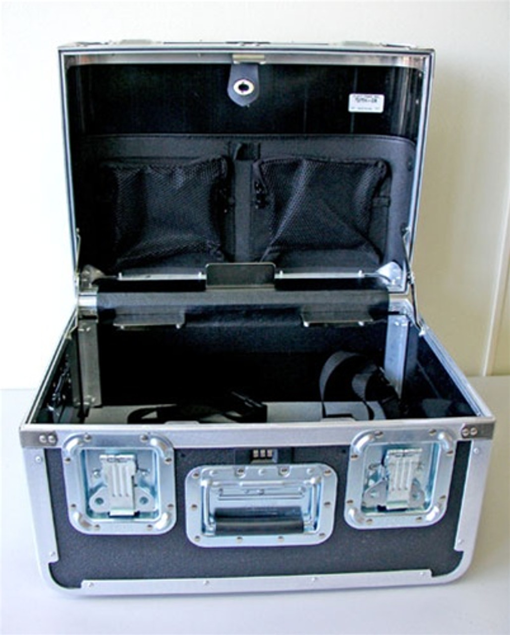 757TH-CB GUARDSMAN ATA TOOL CASE WITH WHEELS AND TELESCOPING