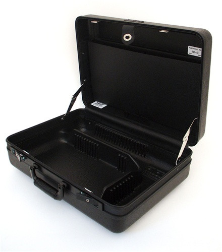 946T-CB PREMIUM POLYETHYLENE TOOL CASE WITH RECESSED HARDWARE
