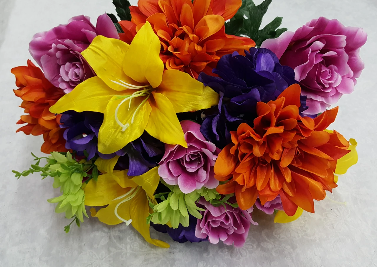 Dahlia/ Hydrangea/ Lily/ Rose Bush