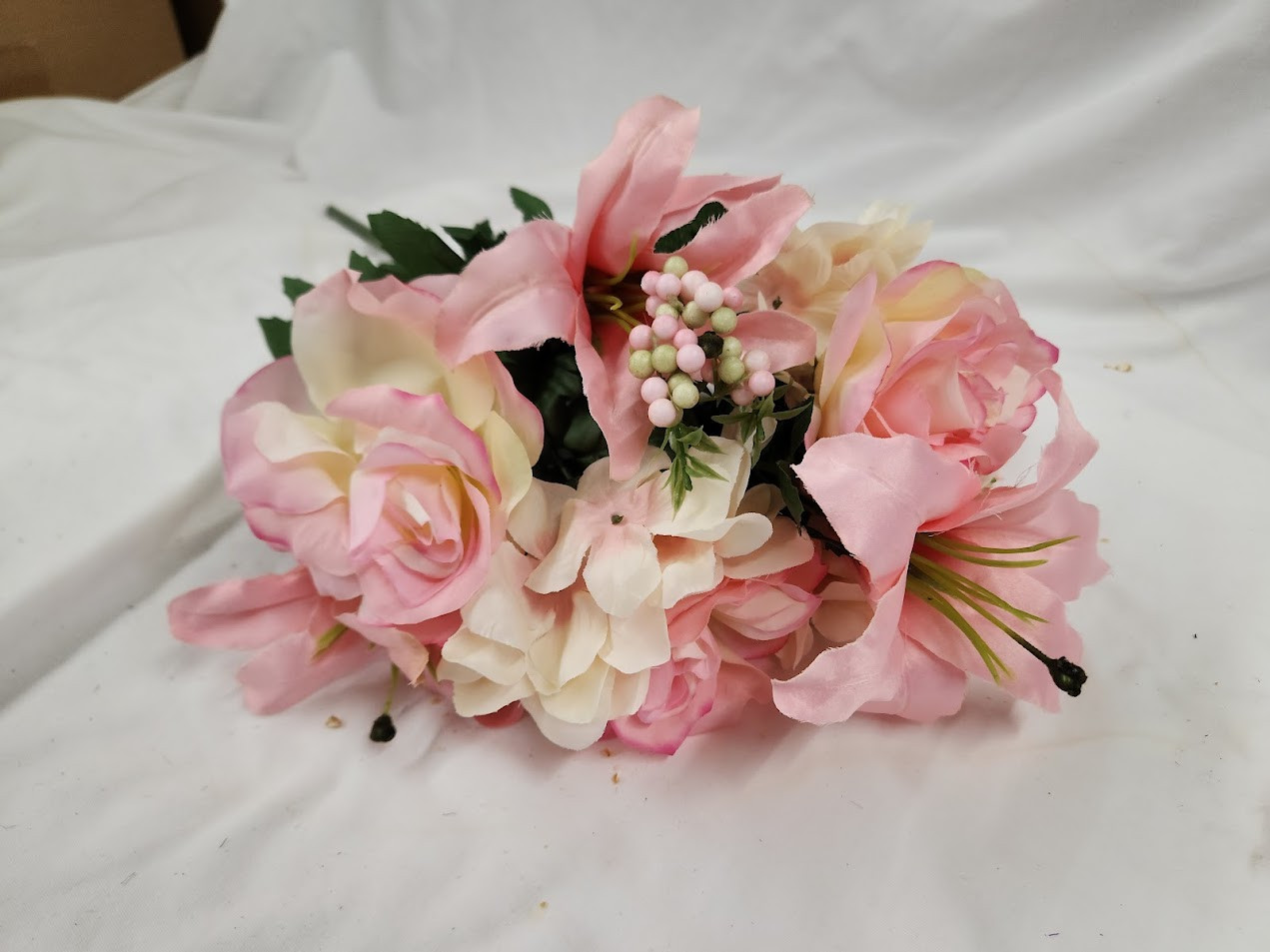Lily/Hydrangea/Rose Bush