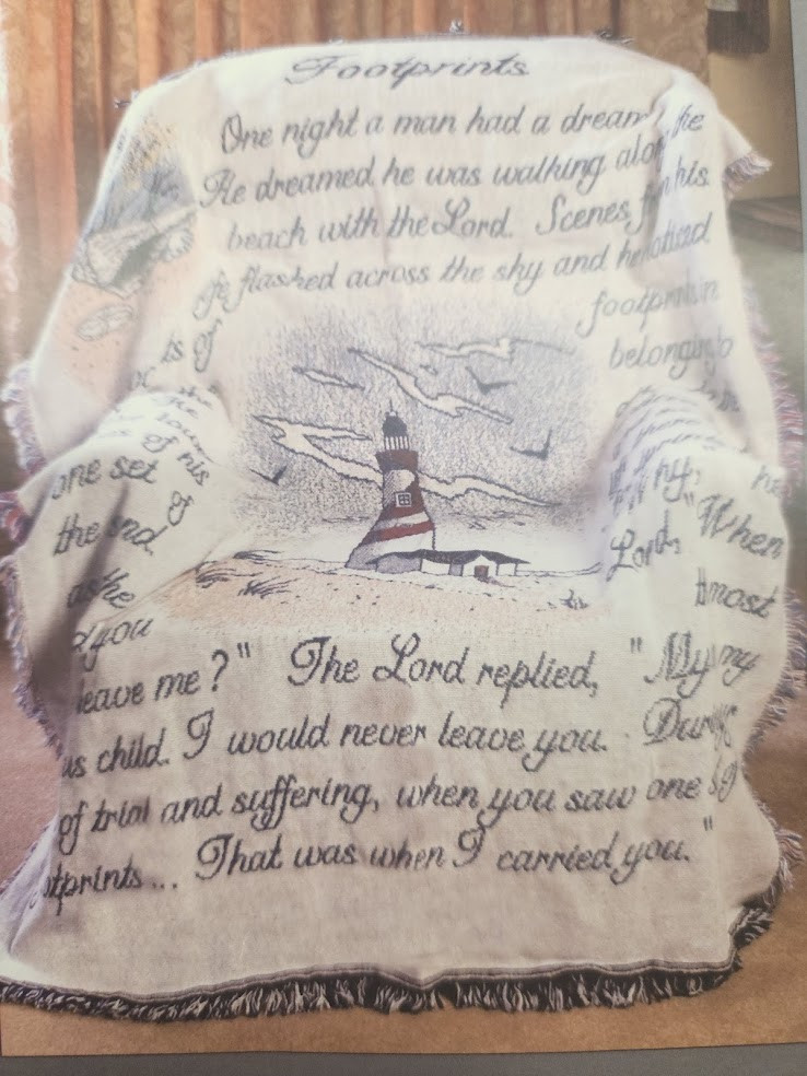 Footprints in the Sand - Lighthouse - Throw