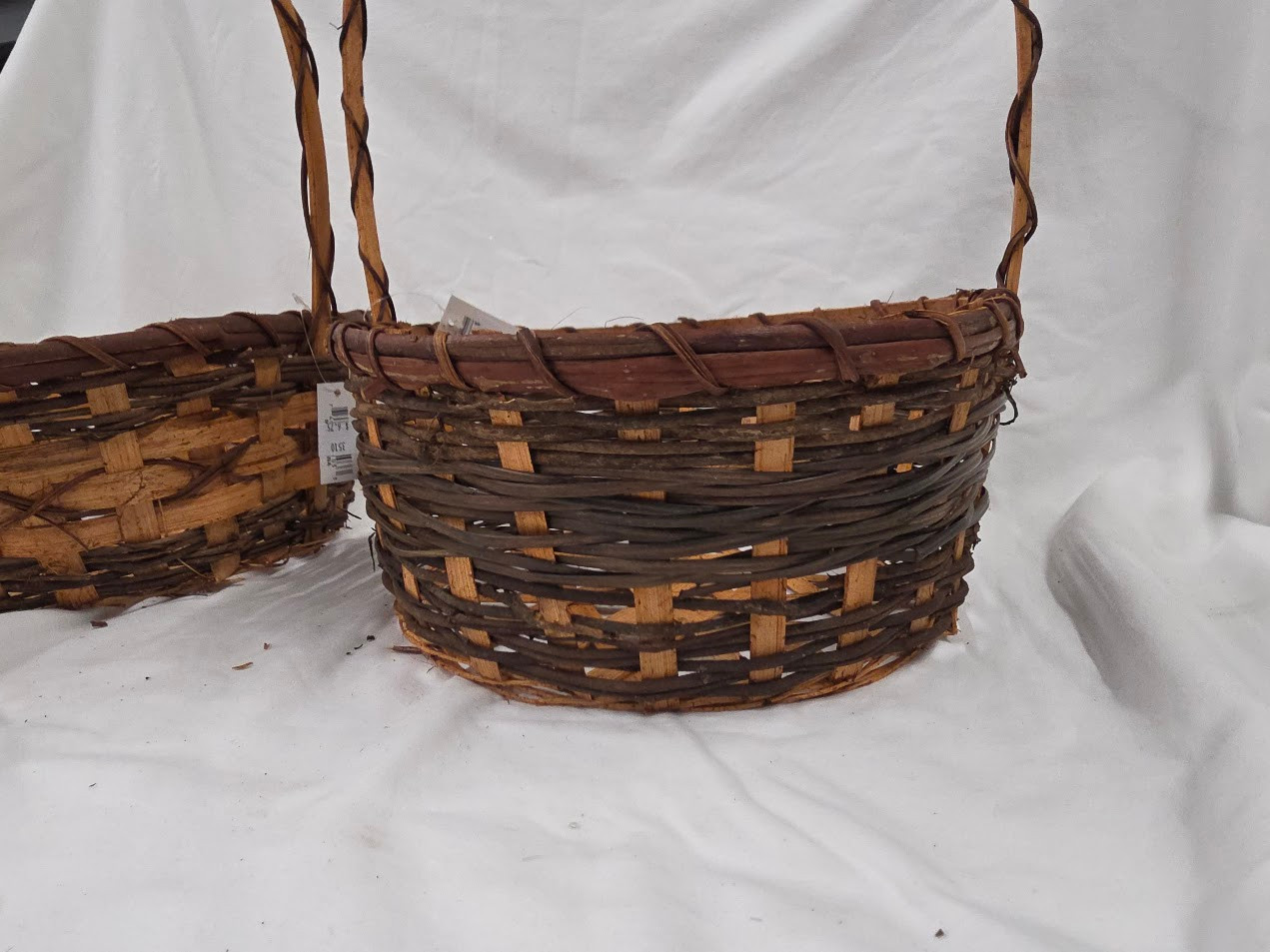 10" Round Stained Handle Basket