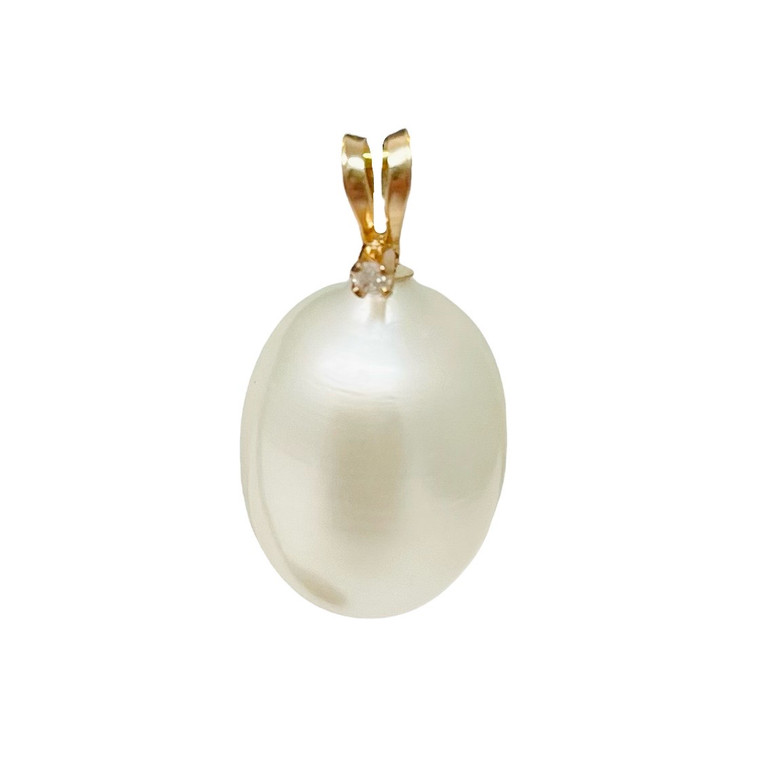 14KY Freshwater Pearl and Diamond Pendant.  SKU: 160003.  Available at DiamondBayJewelers.com