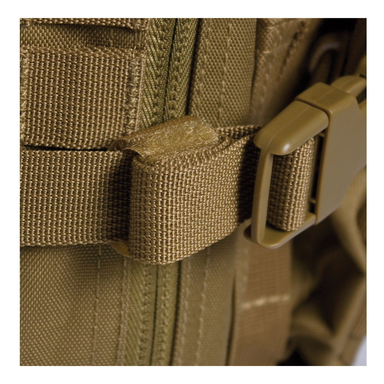 Large Assault Pack - Touch-Fastener Keeper