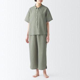 Kurzärmeliger Pyjama aus Lyocell‐Leinen‐MischungDieser bequeme kurzärmelige Pyjama hat eine verkür
