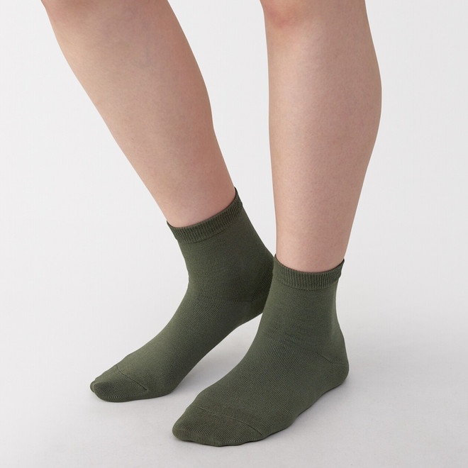 Khaki-Grün