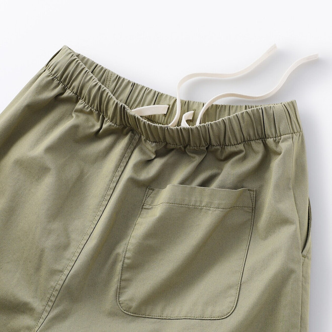 Khaki-Grün