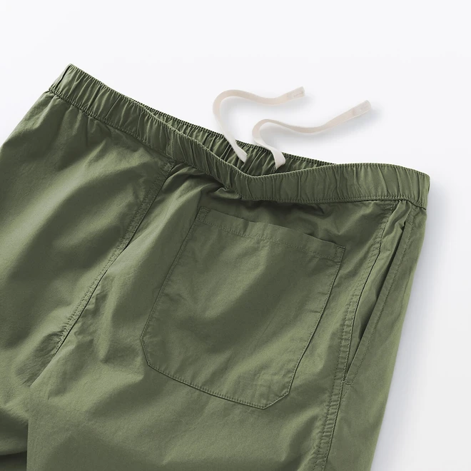 Khaki-Grün