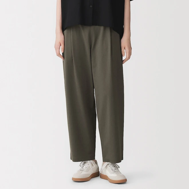 Khaki-Grün