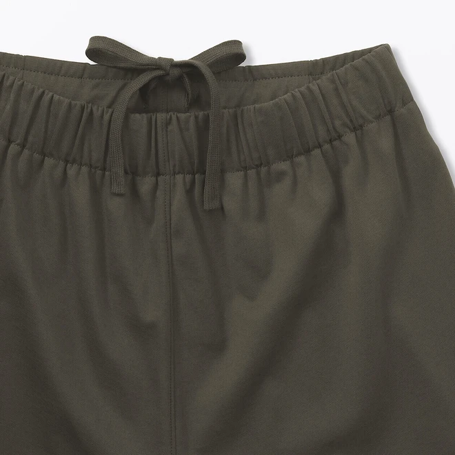 Khaki-Grün
