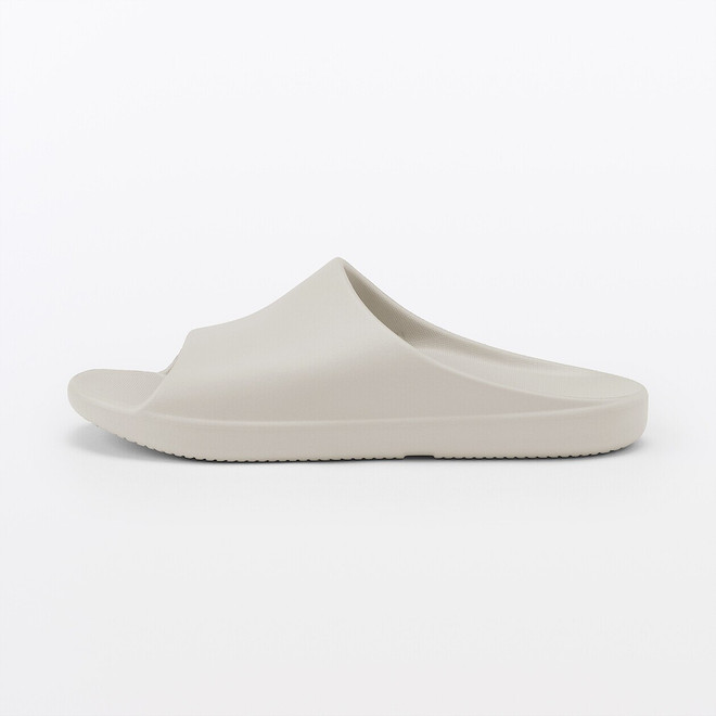 Sandfarben