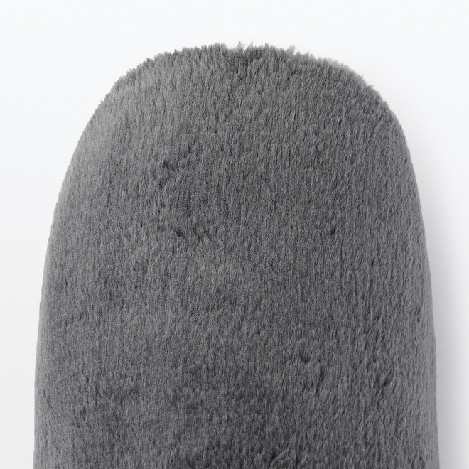 Mikrofaser‐Hausschuhe.