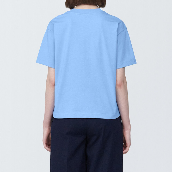 Kurzarm‐T‐Shirt aus weichem Jersey mit Rundhalsausschnitt.