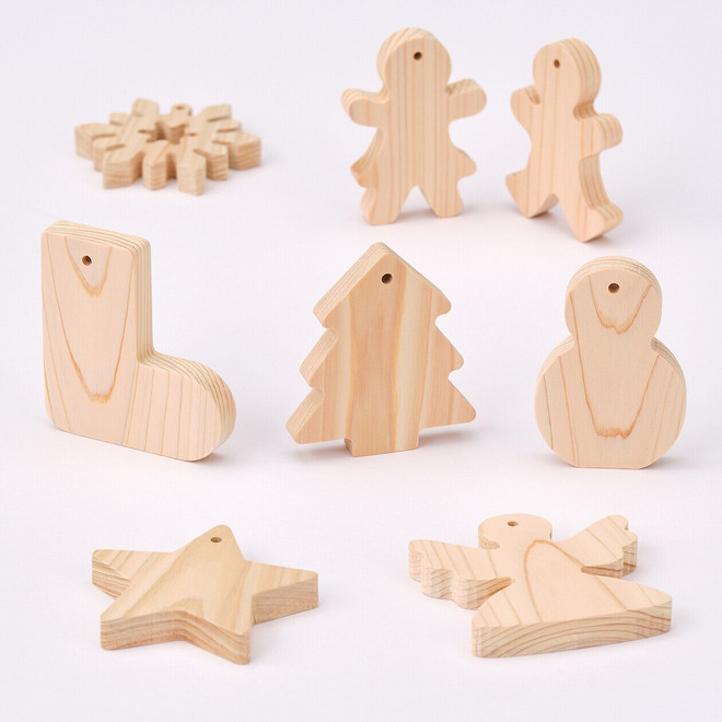 Weihnachtsdekoration aus Restholz von japanischem Zypressenholz