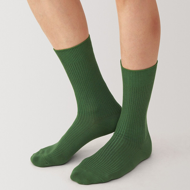Rechtwinklige Herrensocken mit Rittmuster