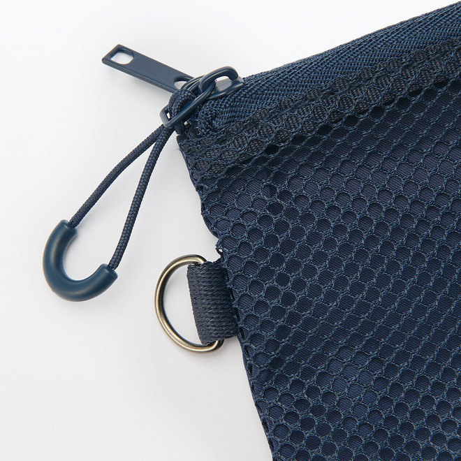 Marineblau