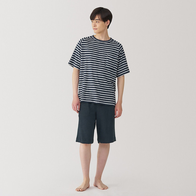 Dunkelmarine Gestreift