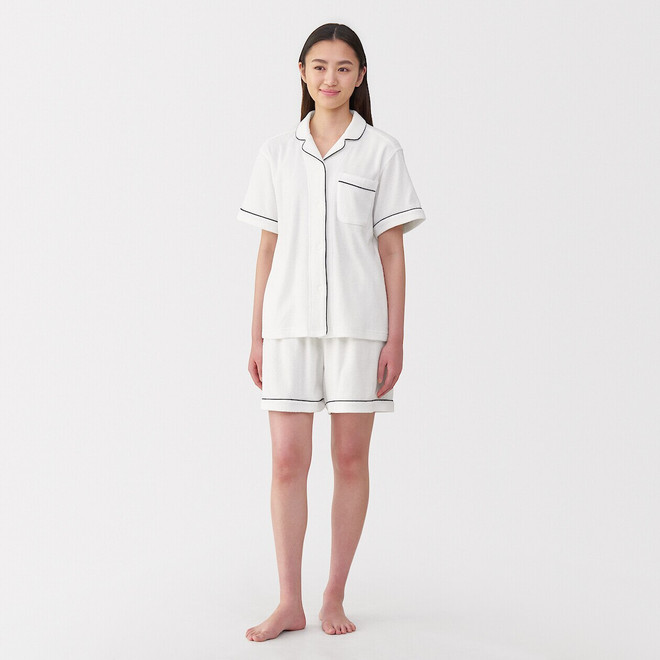 Damen Kurzärmliges Loungewear‐Set aus Baumwollmisch‐Frottee Damen Kurzärmliges Loungewear‐Set aus Baumwollmisch‐Frottee