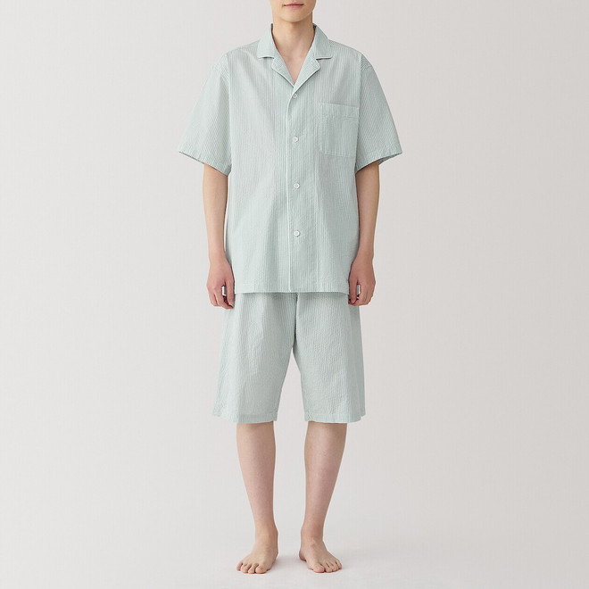 Minzgrüner Streifen