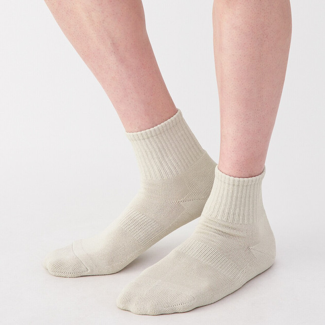 Sandfarben