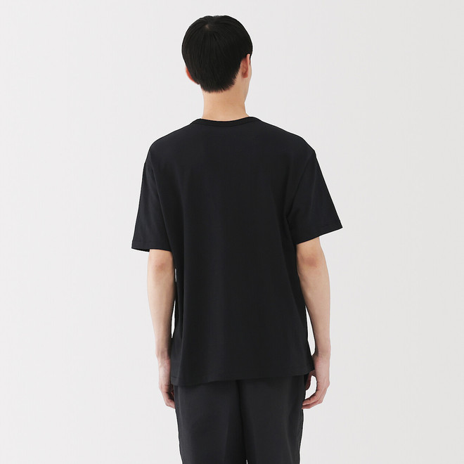 Herren‐T‐Shirt traditionell gestrickt aus Baumwolle Herren‐T‐Shirt traditionell gestrickt aus Baumwolle