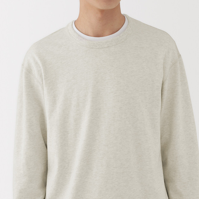 Hellbeige