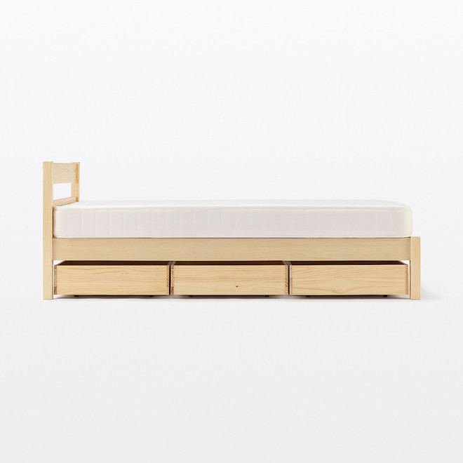 Super King bed aus Kiefernholz