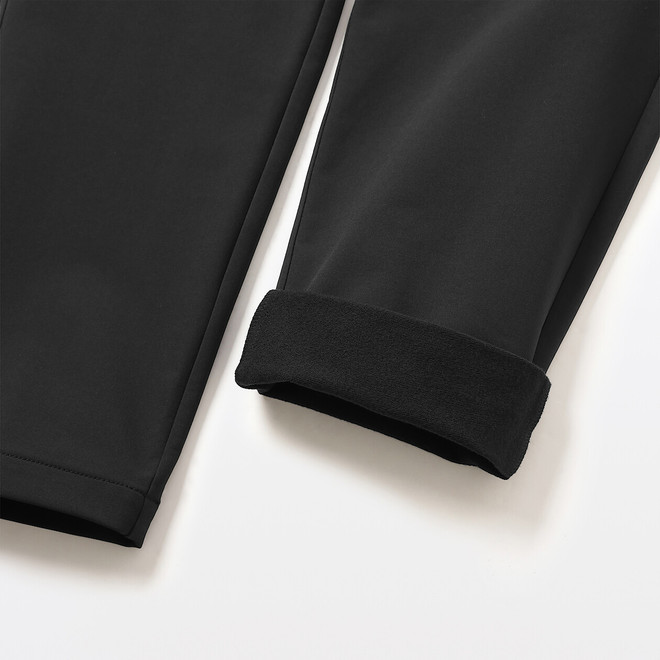 Herren‐Hose mit winddichtem Stretchfutter und schmal zulaufendem Bein