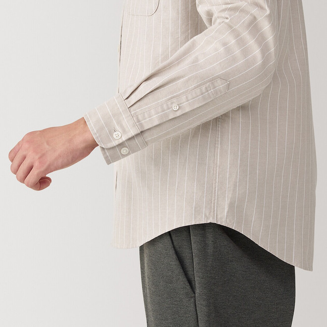 Hellsandfarben Gestreift