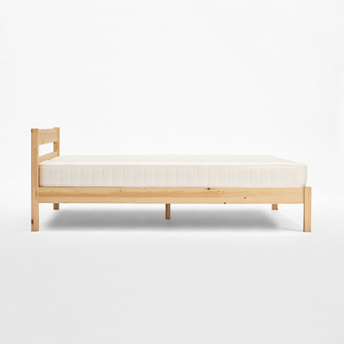 MUJI | Super King bed aus Kiefernholz