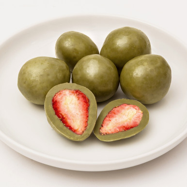 MUJI | Erdbeeren in weißer Matcha-Schokolade 9695