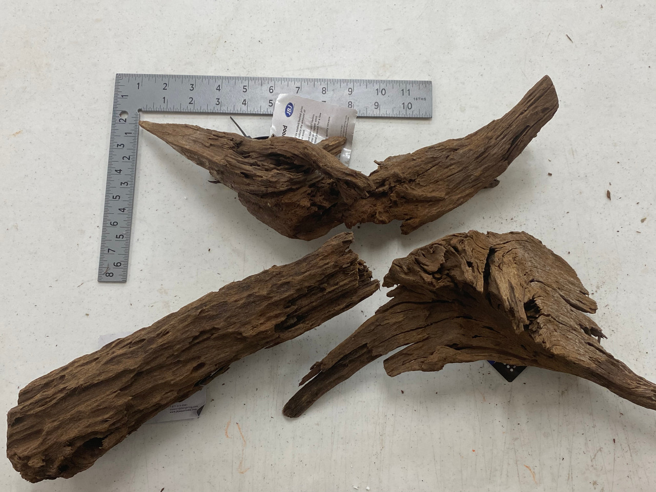 Malaysian Driftwood Medium 8-12 inches - BUYPETSHRIMP.COM