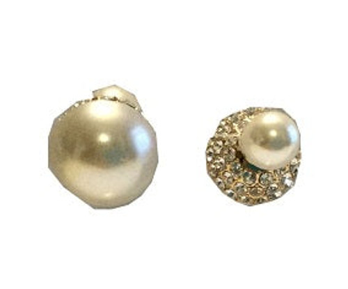 Earring- Pearl stud with rhinestones