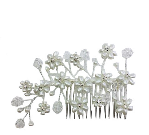 Hair comb with 13 pearl flowers and clear beaded flowers