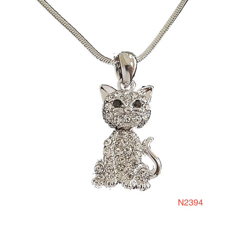 Necklace - cat sitting