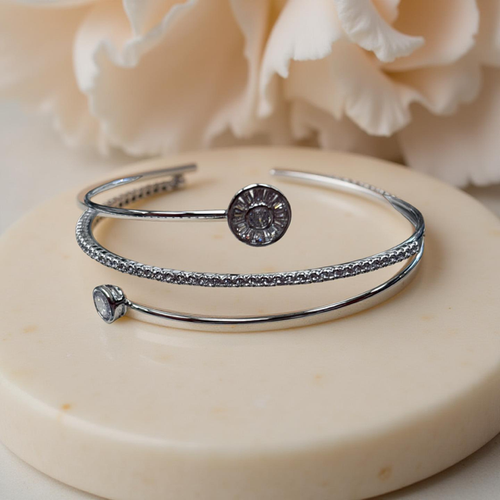 Bracelet open cuff double band design