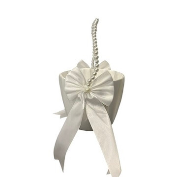 Basket for flower girl off white handly with pearls