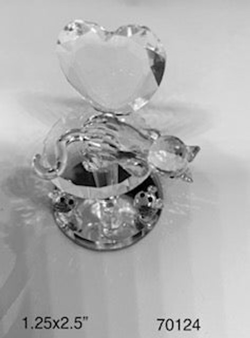Crystal-Cat on table w mice