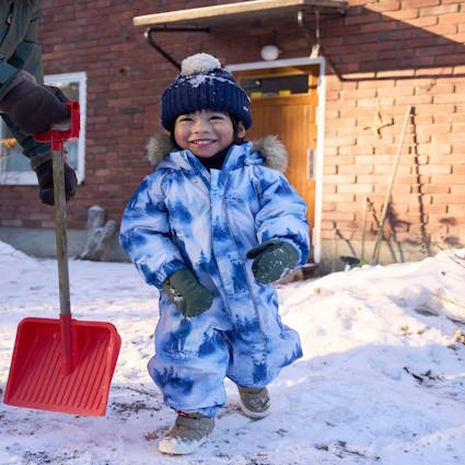 Discover Kids Ski & Snowboard Clothing at Peter Glenn