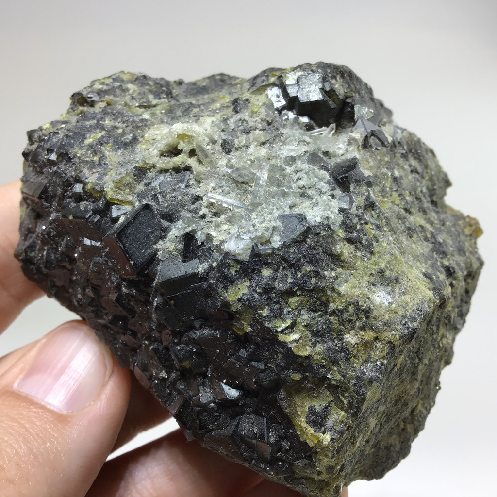 Titanium Andradite Menalite 72mm 337g 1905-238 Black Garnet Crystal Specimen