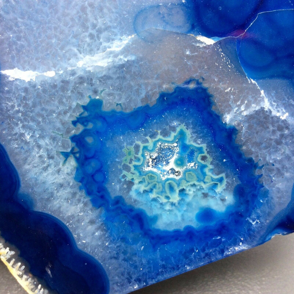 MeldedMind Dyed Blue Agate Display 4.31in Dyed Décor One Side Polished 170801