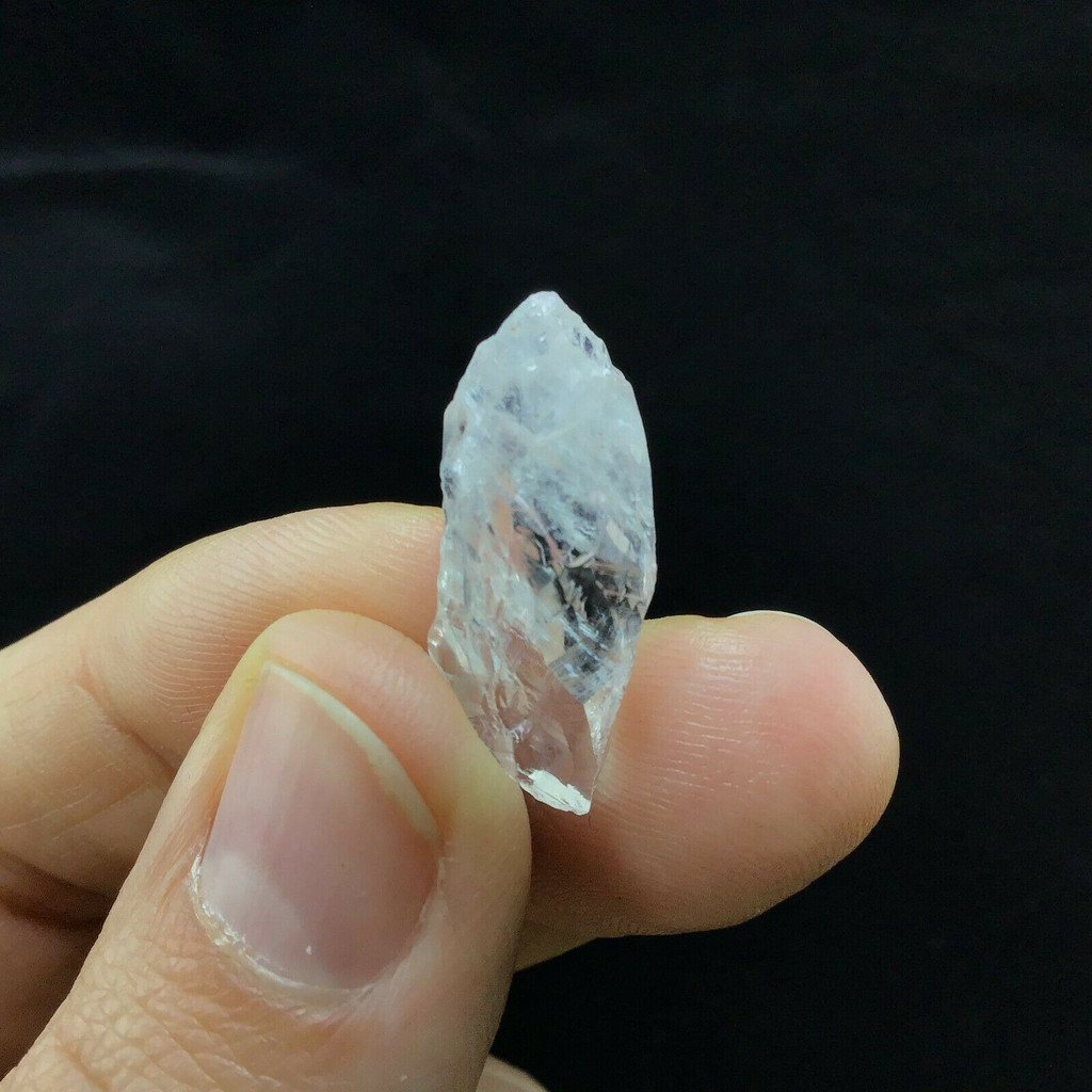 SatyaMani Quartz Crystal 23mm 2g 1903-249 Clear Specimen Gem Stone of Truth 