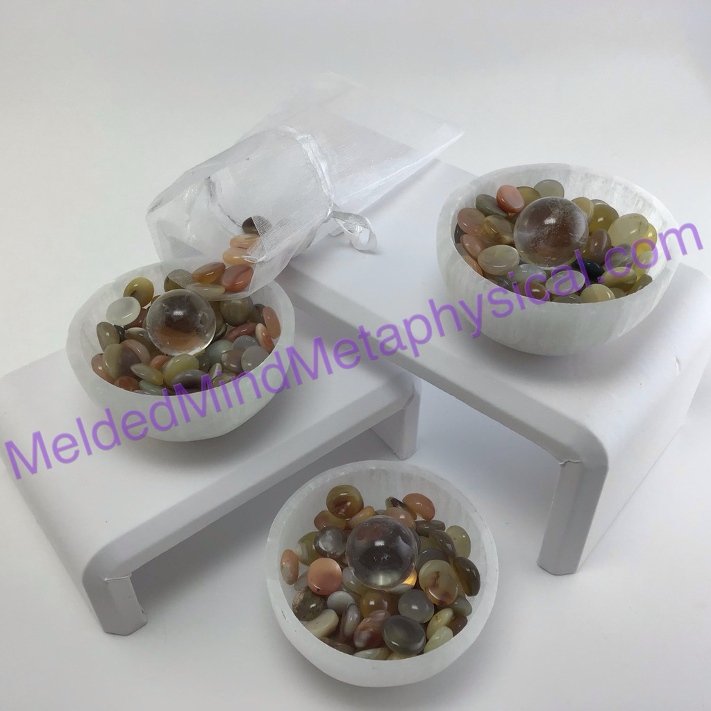 MeldedMind (1) Protection Strength Creativity Agate Chips in Selenite Bowl 008