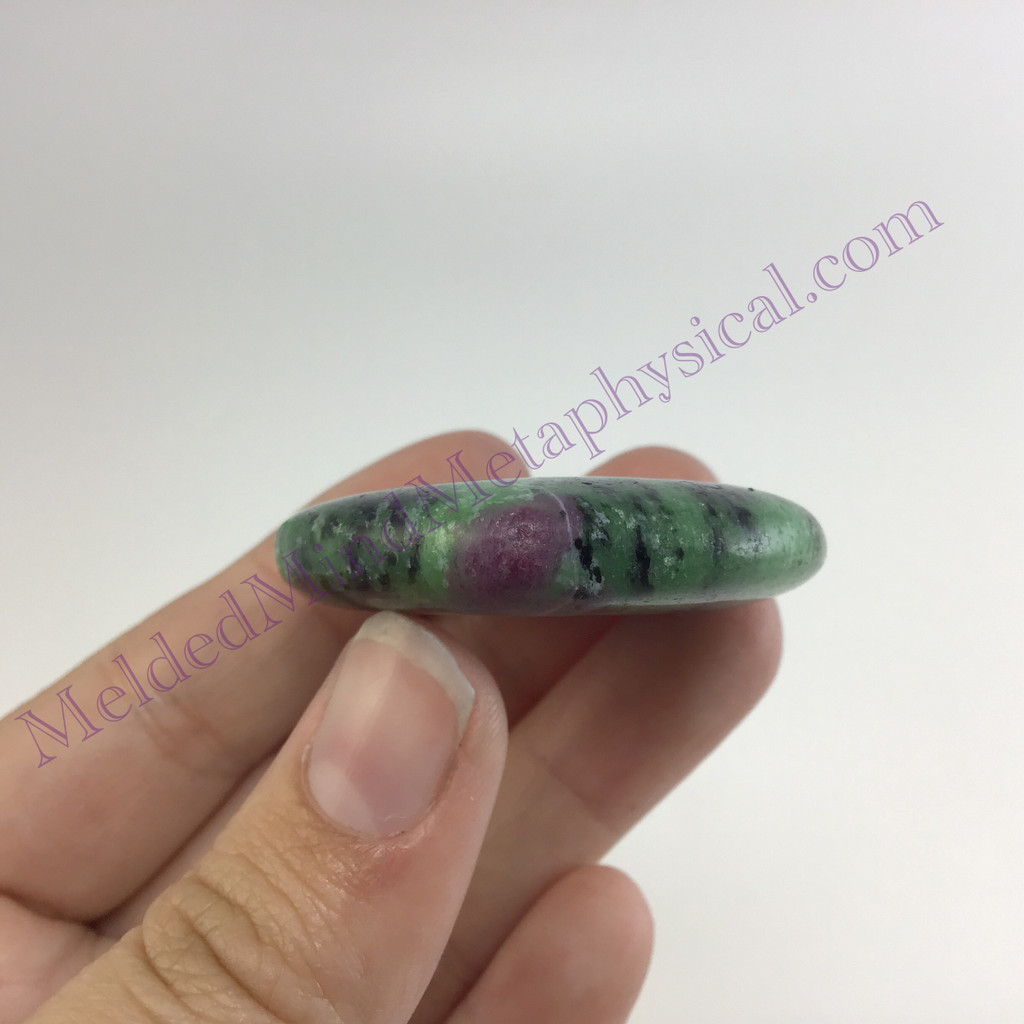 MeldedMind African Ruby Zoisite Palm Stone 1.64in Natural Green Crystal 733