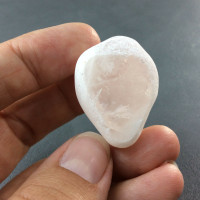 MeldedMind Rose Quartz Window Stone 1.25in Natural Pink Crystal Brazil 170572