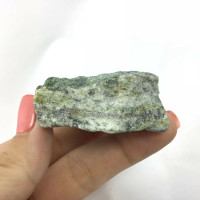 Green Chrome Diopside Specimen 180648 80g Positive Acceptance Crystal Rough