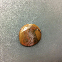 MeldedMind Agate Thumb Indentation Palm Stone 1.72in Polished Crystal 170345