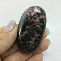 Rhodonite Smooth Palm Stone 180607 61mm Manganese Pink Black Metaphysical