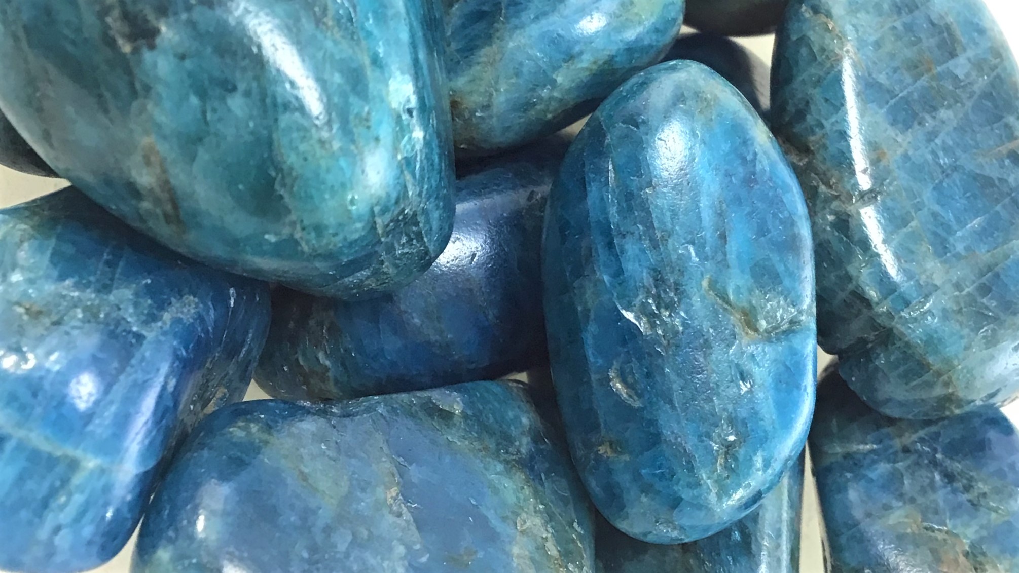 apatite-blue.jpg